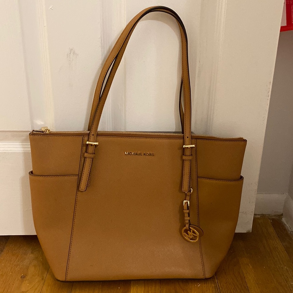 Michael Kors Charlotte Zip Tote